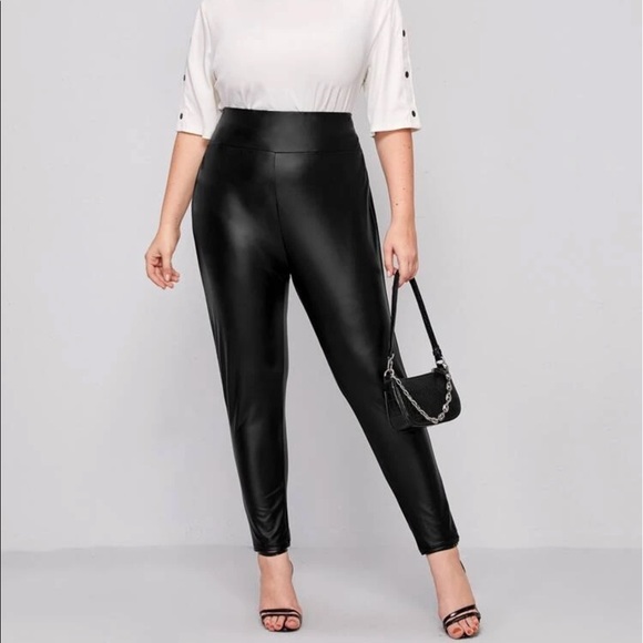 PLUS SIZE BLACK PU SKINNY PANTS - Picture 4 of 7